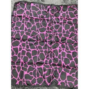 Elaine Gold Collection XIIX Square Scarf Hot Pink And Black 20x20 Giraffe